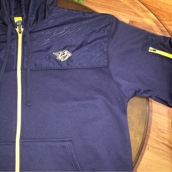 Nashville Predators NHL Hoodie X-Large NWOT - Picture 5 of 15